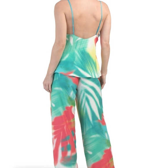 🔹️NATORI🔹️ Multicolor 2 Piece Usami Camisole Pajama Set - Picture 4 of 4